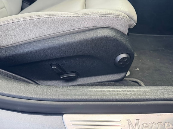 Mercedes-Benz C350 e 16 of 30