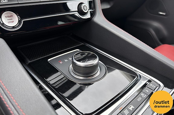 Jaguar F-PACE 17 of 20