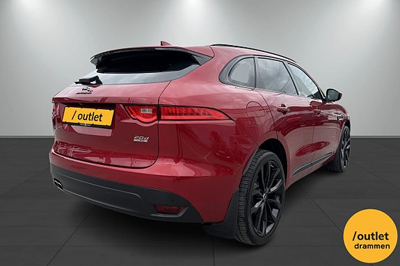 Jaguar F-PACE 7 of 20