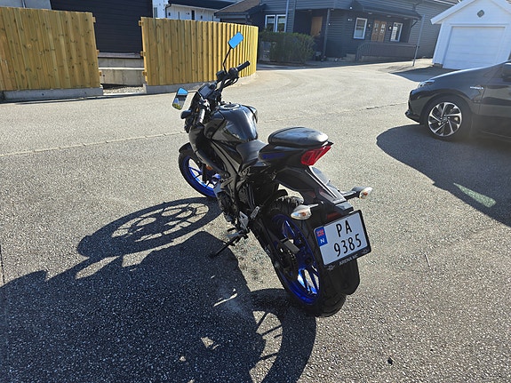Suzuki GSX-S 125 2 of 5
