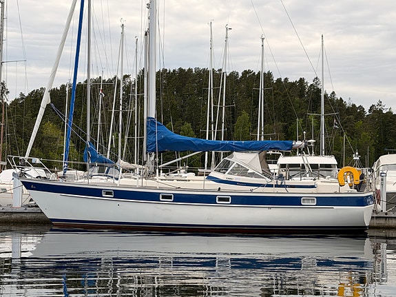 Hallberg-Rassy 352 – tidløs kvalitetsseiler med omfattende oppgraderinger 3 of 5