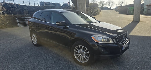Volvo XC60 3 of 5