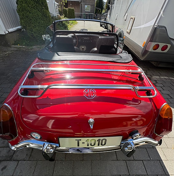 MG MGB 19 of 30