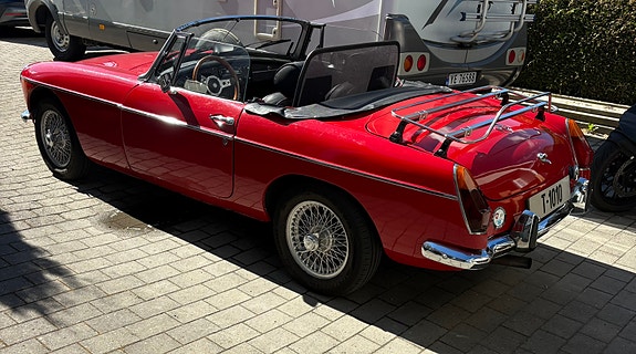 MG MGB 14 of 30