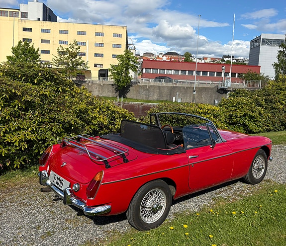 MG MGB 9 of 30