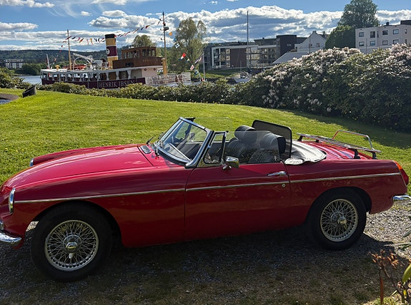 MG MGB 10 of 30
