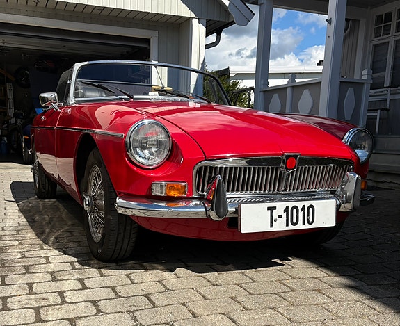 MG MGB 13 of 30