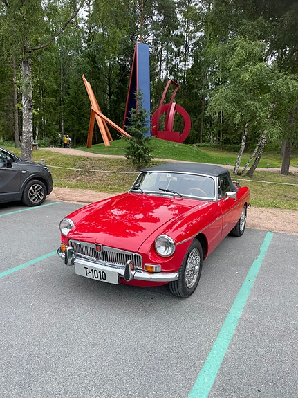 MG MGB 25 of 30