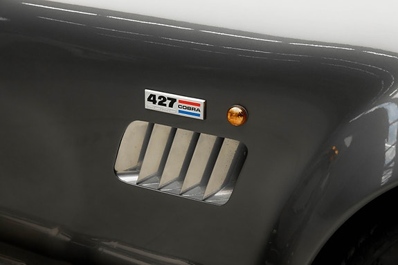 AC Cobra 15 of 30