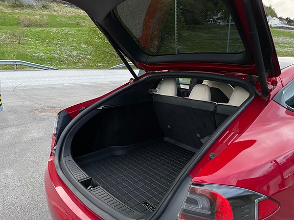 Tesla Model S 30 of 30