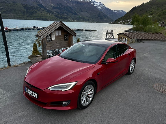 Tesla Model S 5 of 30