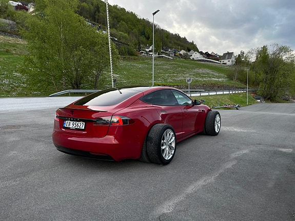 Tesla Model S 6 of 30