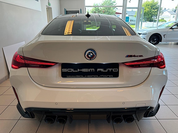 BMW M4 5 of 5
