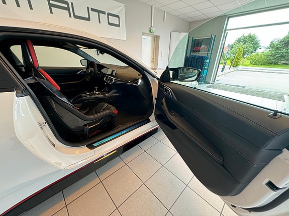 BMW M4 14 of 30