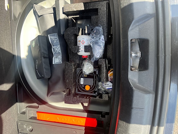 Volvo V40 14 of 22