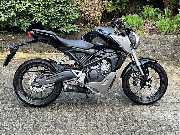 Honda CB 125 R 7 of 7