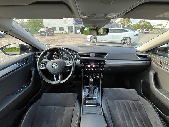 Skoda Superb 12 of 17