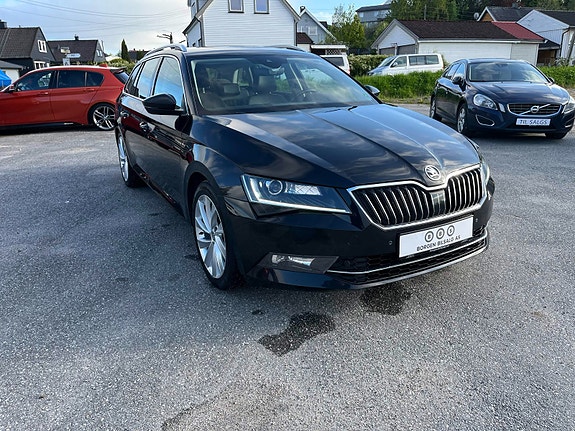 Skoda Superb 10 of 17