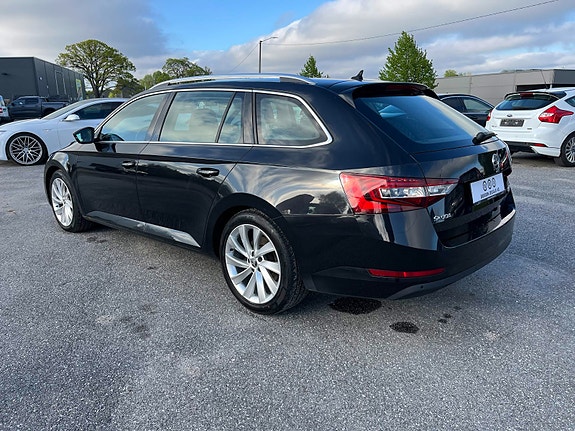 Skoda Superb 6 of 17