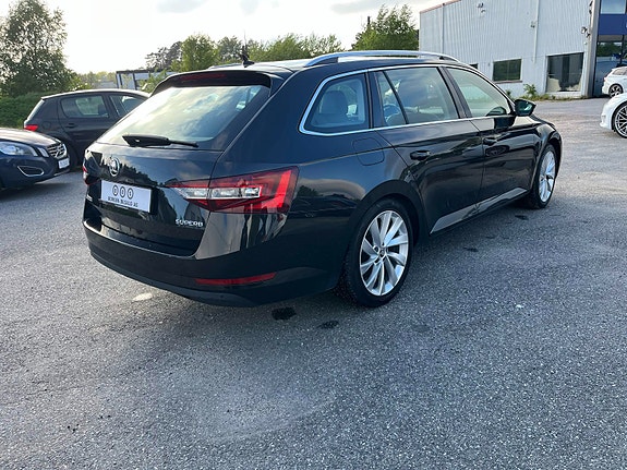 Skoda Superb 8 of 17