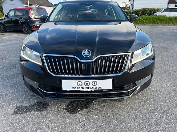 Skoda Superb 11 of 17