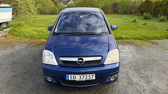 Opel Meriva 2 of 15