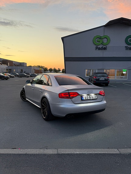 Audi A4 3 of 29