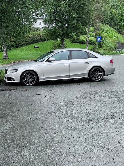 Audi A4 5 of 29
