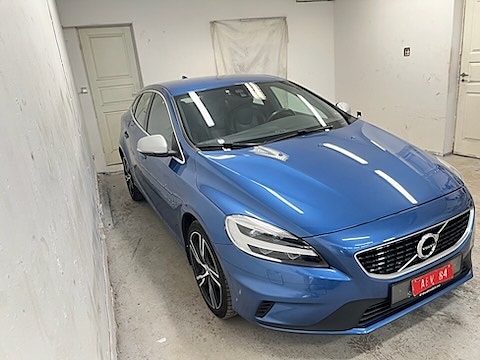 Volvo V40 3 of 5
