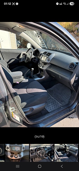 Toyota RAV4 8 of 20