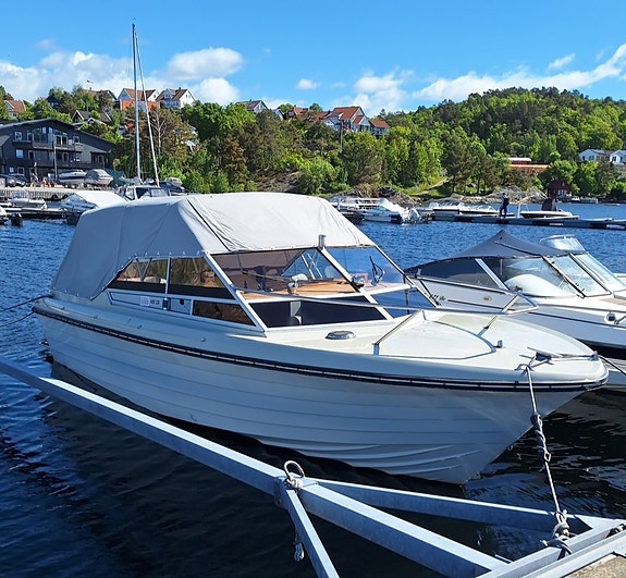 Velholdt Marex med 2020 mod Mercruiser 5 of 5