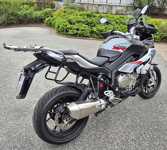 BMW S 1000 XR 7 of 12