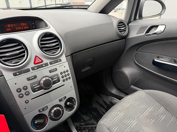Opel Corsa 16 of 21