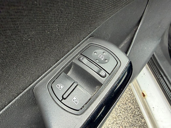 Opel Corsa 9 of 21