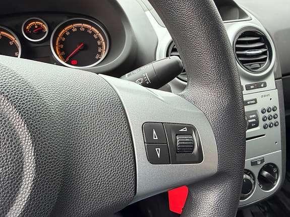 Opel Corsa 13 of 21