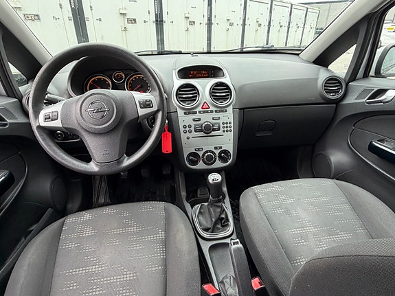 Opel Corsa 18 of 21