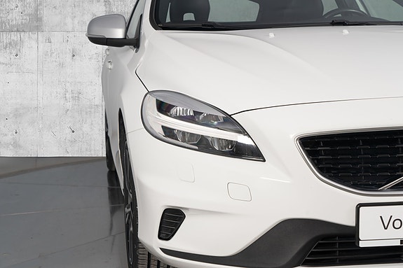 Volvo V40 5 of 5