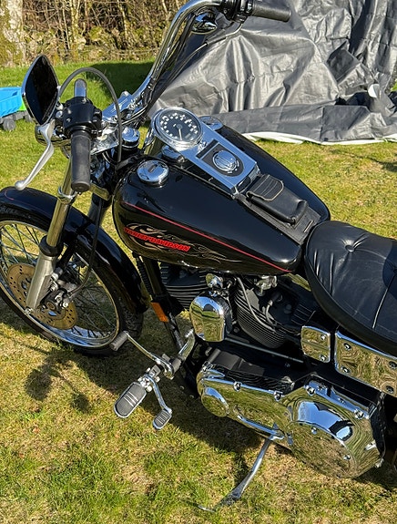 Harley-Davidson DYNA WIDE GLIDE 3 of 9
