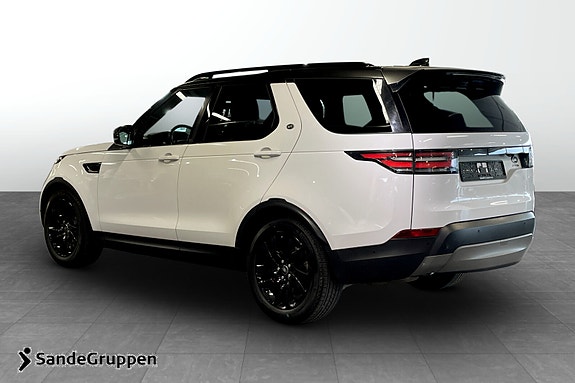 Land Rover Discovery 3 of 5