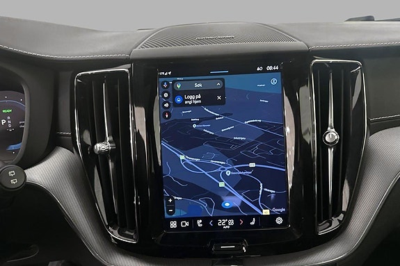 Volvo XC60 13 of 30