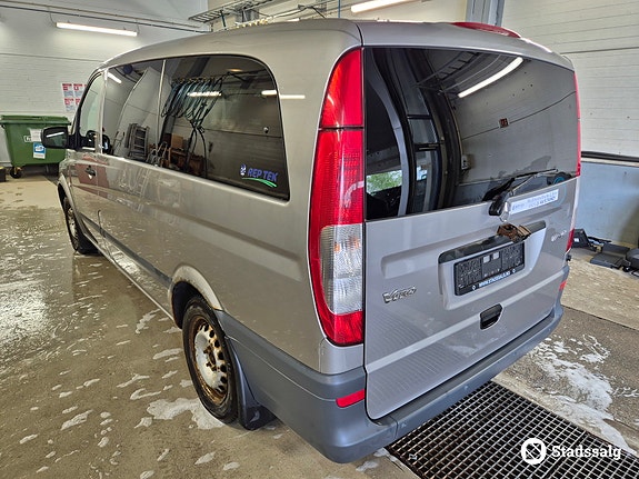 Mercedes-Benz Vito 113 2 of 5