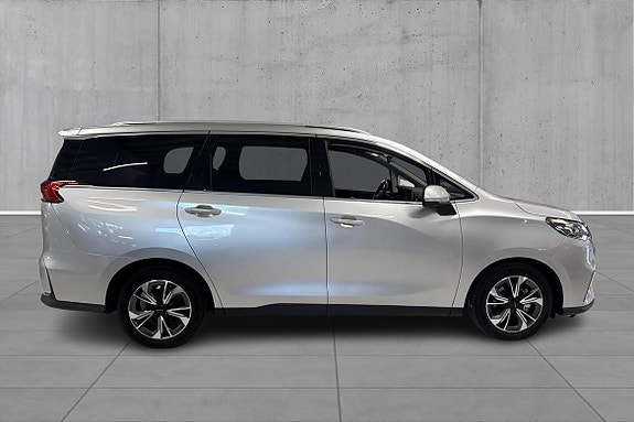 Maxus Euniq 5 4 of 5