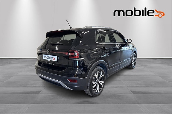Volkswagen T-Cross 3 of 5
