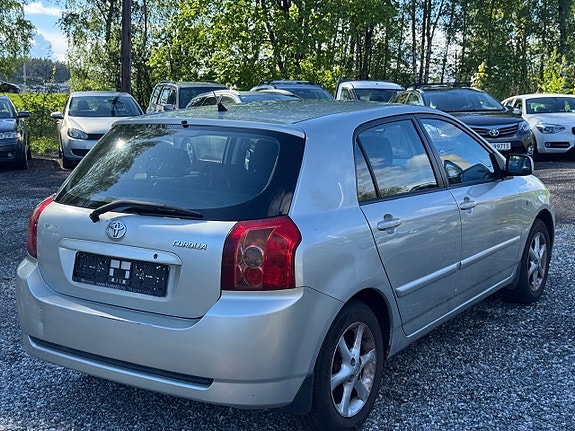 Toyota Corolla 5 of 5