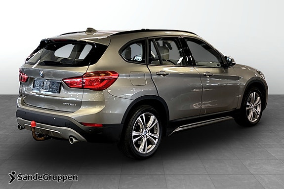 BMW X1 5 of 5