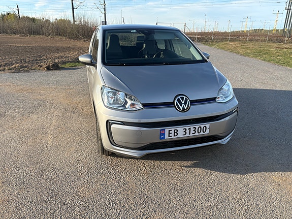 Volkswagen e-Up! 2 of 5