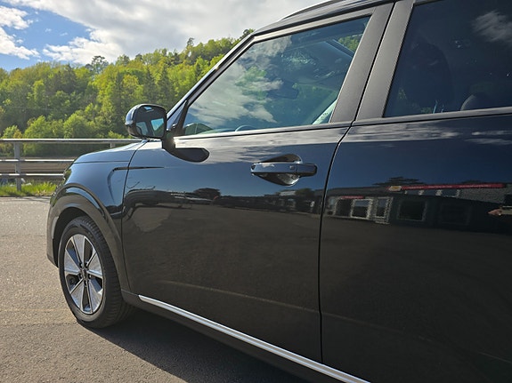 Kia e-Soul 5 of 30