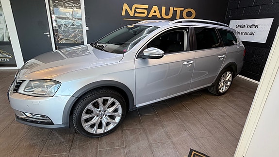 Volkswagen Passat Alltrack 13 of 30
