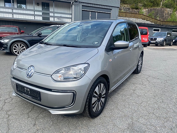 Volkswagen UP! 4 of 5