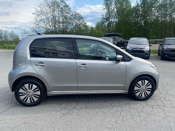 Volkswagen UP! 10 of 30